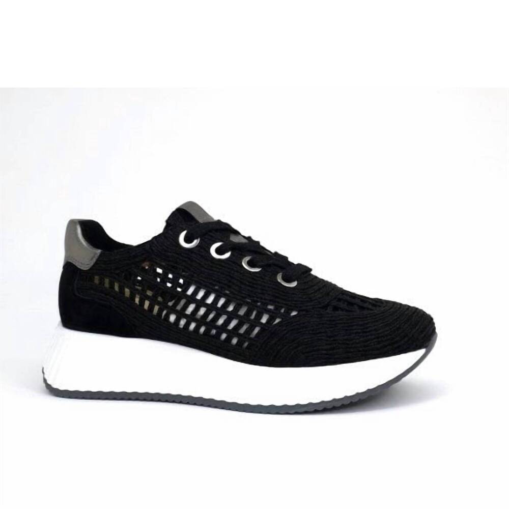 NEW SOFTWAVES women's alaina raffia shoes in black